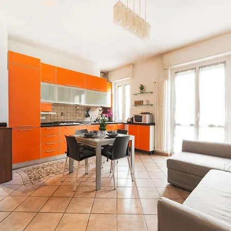 Martesana Flat With Balcony - M1 Gorla And Turro * ミラノ