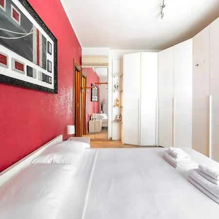 Martesana Flat With Balcony - M1 Gorla And Turro アパート ミラノ