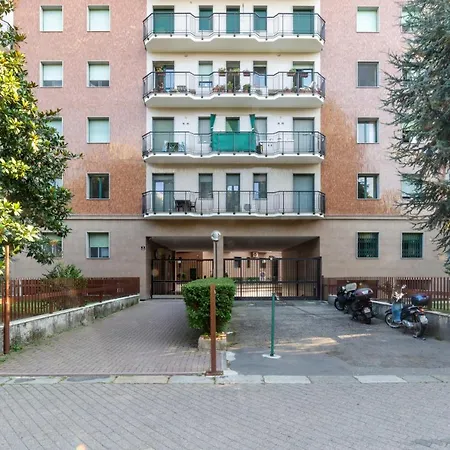 Daire Martesana Flat With Balcony - M1 Gorla And Turro *
